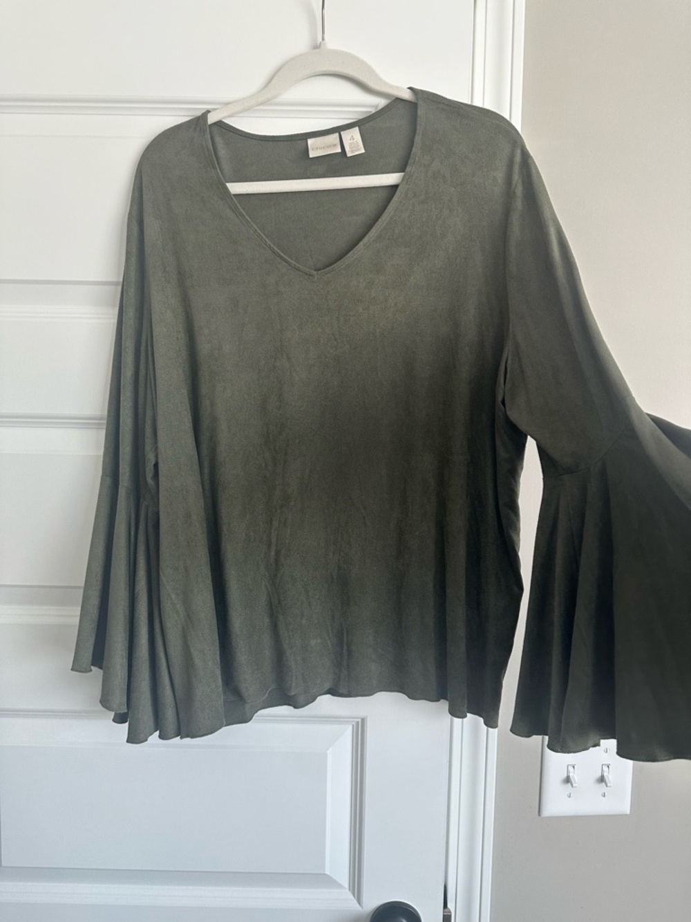 Chico's Olive Green Sueded V-Neck Bell Sleeve Blouse - Chicos 4 Fits 18/20